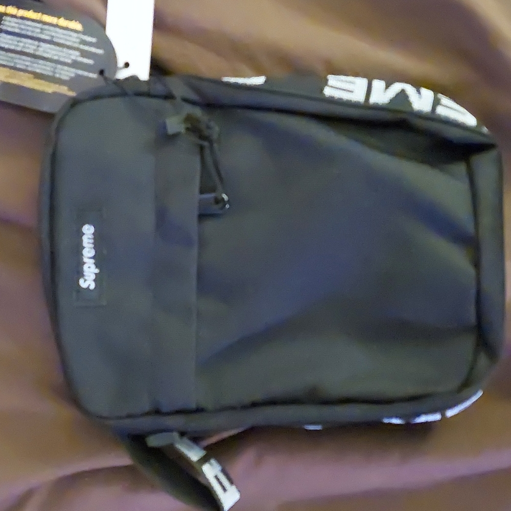 Supreme ss18 shoulder bag